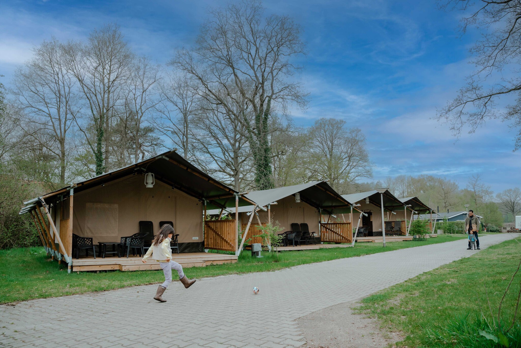 Camping de Haer - Safaritent voor 6 personen incl. sanitair