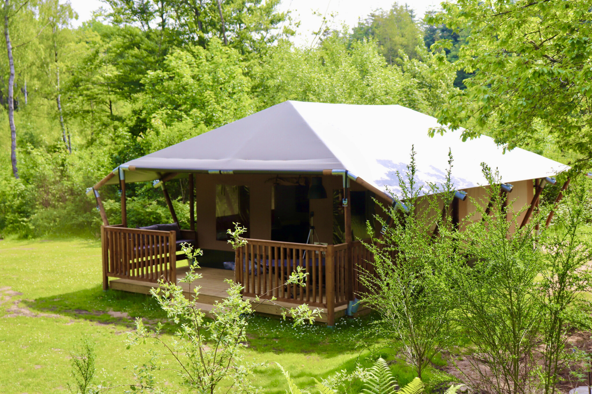Tolne Camping - Tente safari pour 6 personnes avec sanitaire