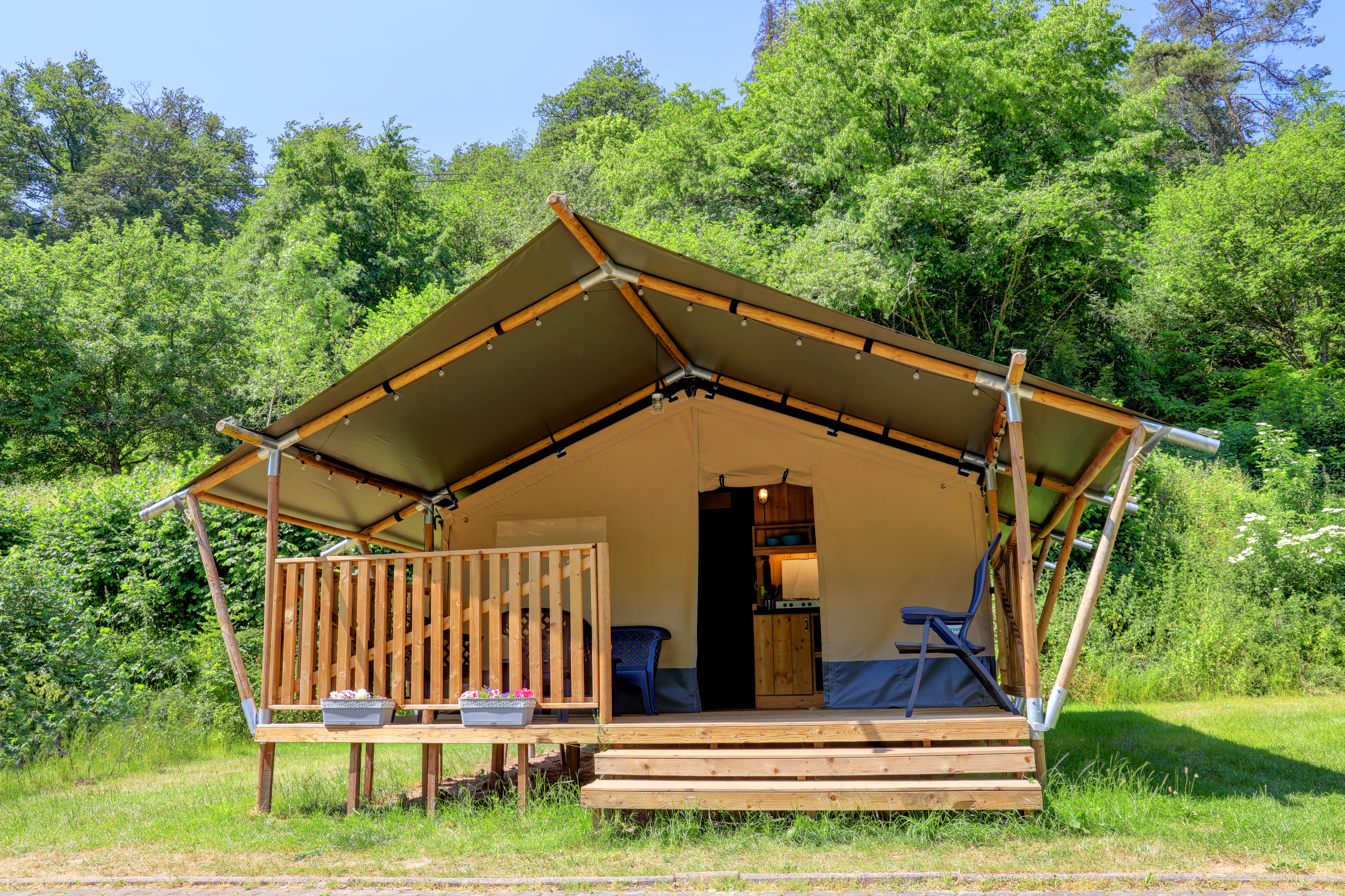 Camping Drie Spatzen - Safaritent voor 4 personen inclusief sanitair