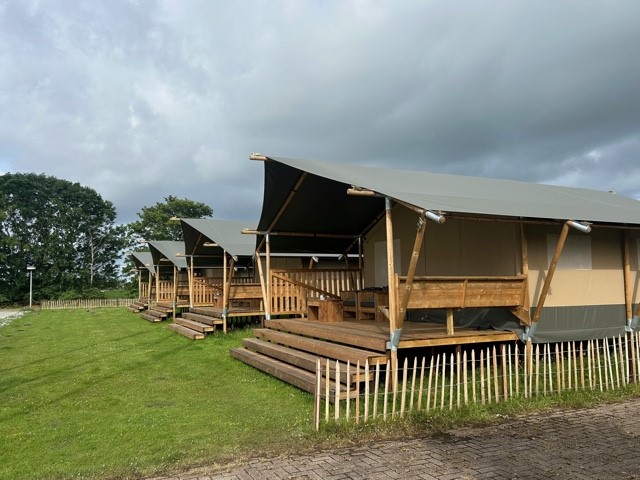 Minicamping Marina Warns - Safari tent for 4 persons