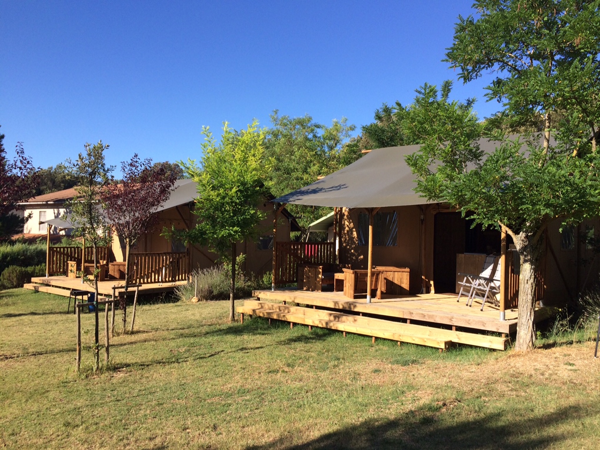 Camping Monti del Sole - Lodge tent voor 6 personen incl. sanitair