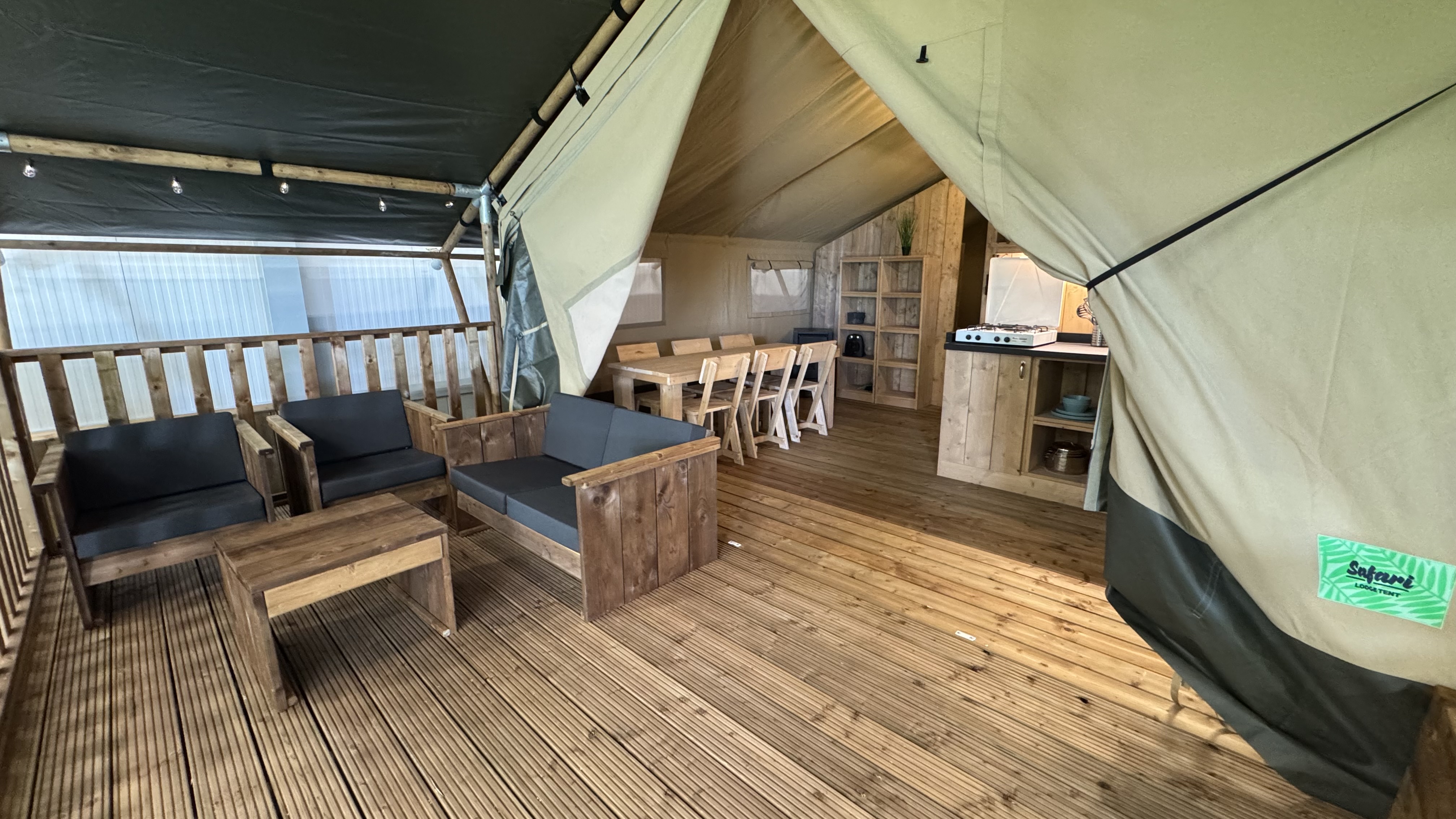Horsens City Camp - Safaritent 5 personen incl. sanitair