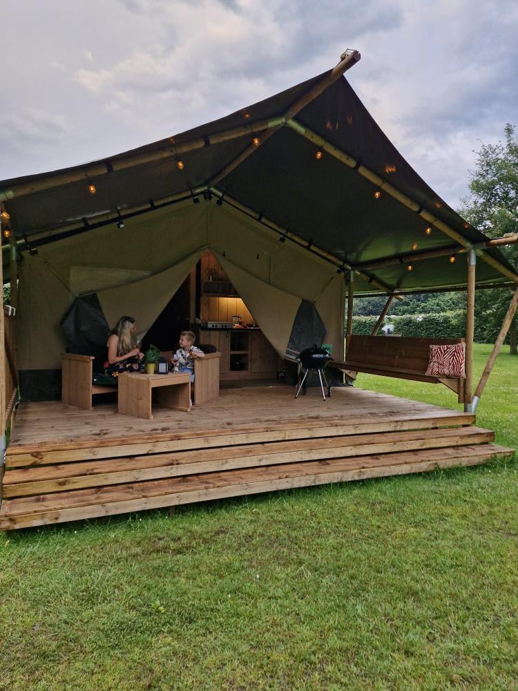 Jocomo Parc - Forest Lodge 4 personnes incluant sanitaires