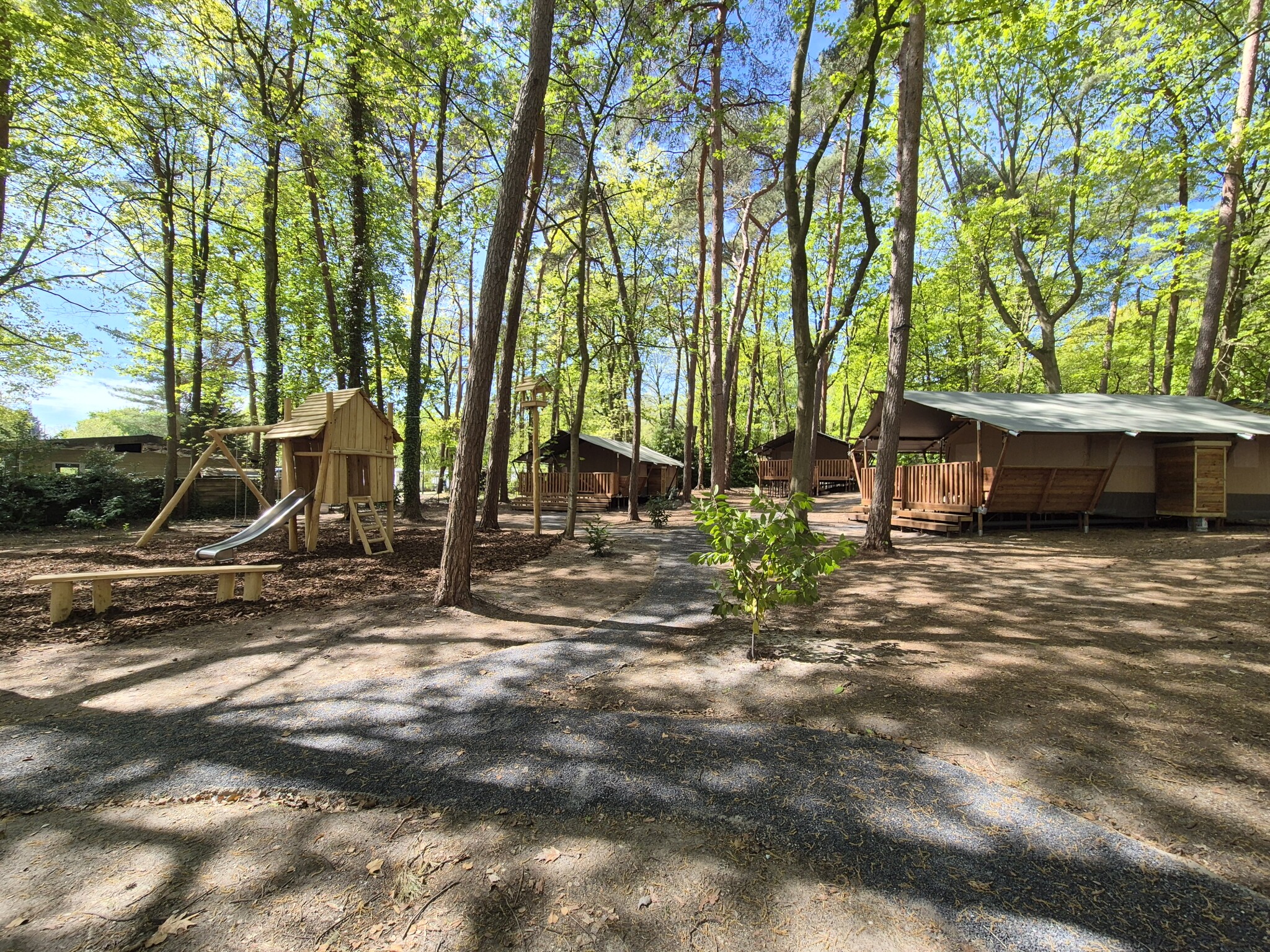 Jocomo Parc - Forest Lodge 4 personnes incl. sanitaire