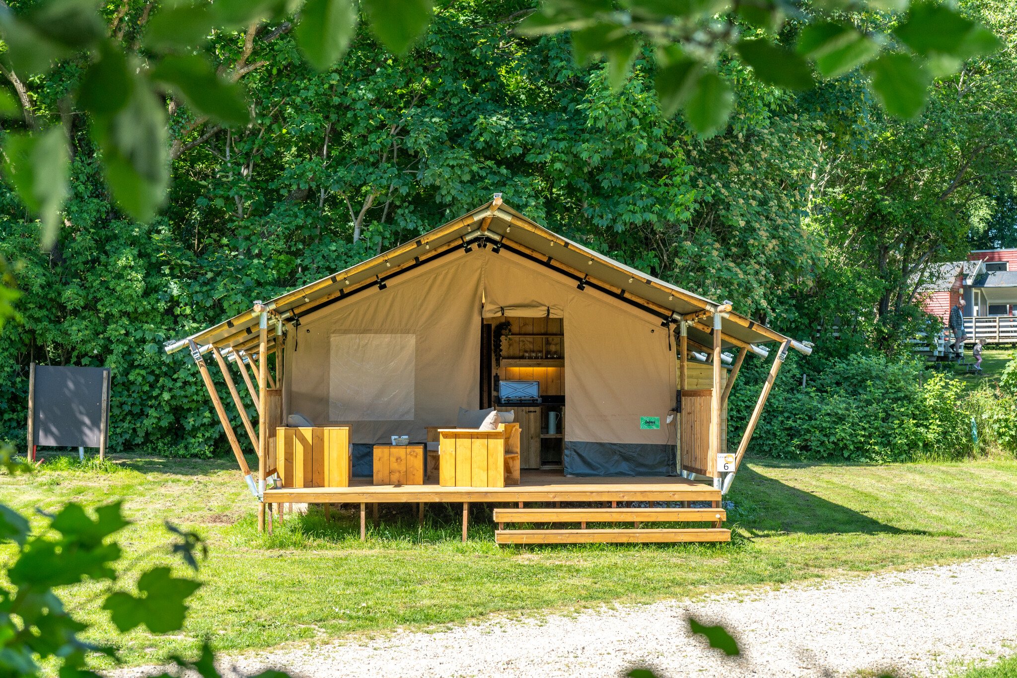 Horsens City Camp - Tenda safari per 5 persone incluso bagno