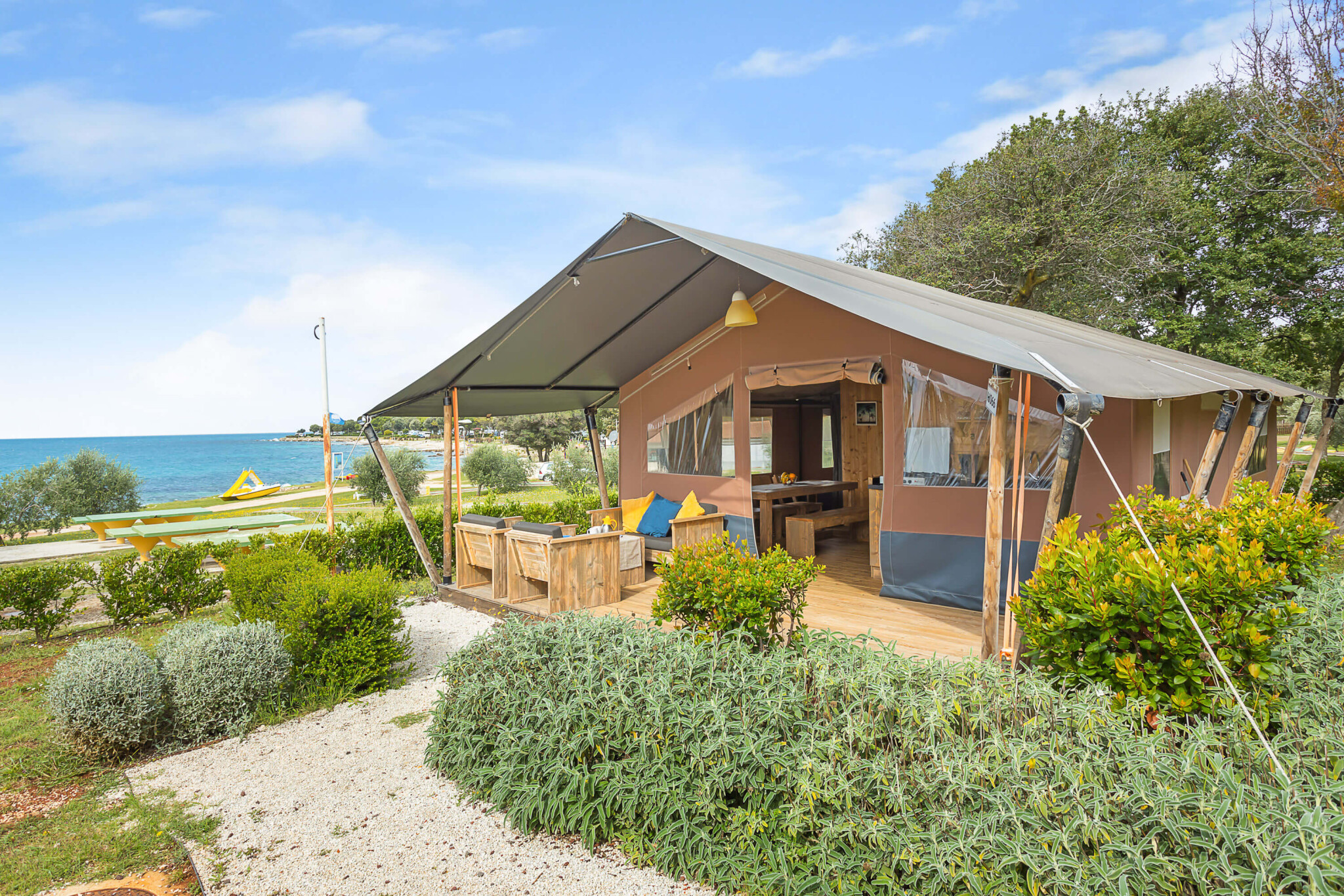 Naturiste Ulika - Tente safari + sanitaire + climatisation (6P)